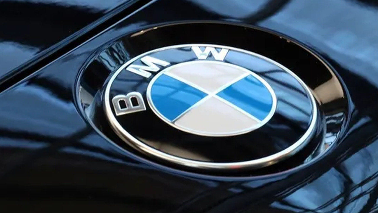BMW'den Rusya'ya araç ihracatı ve üretimi durdurma kararı