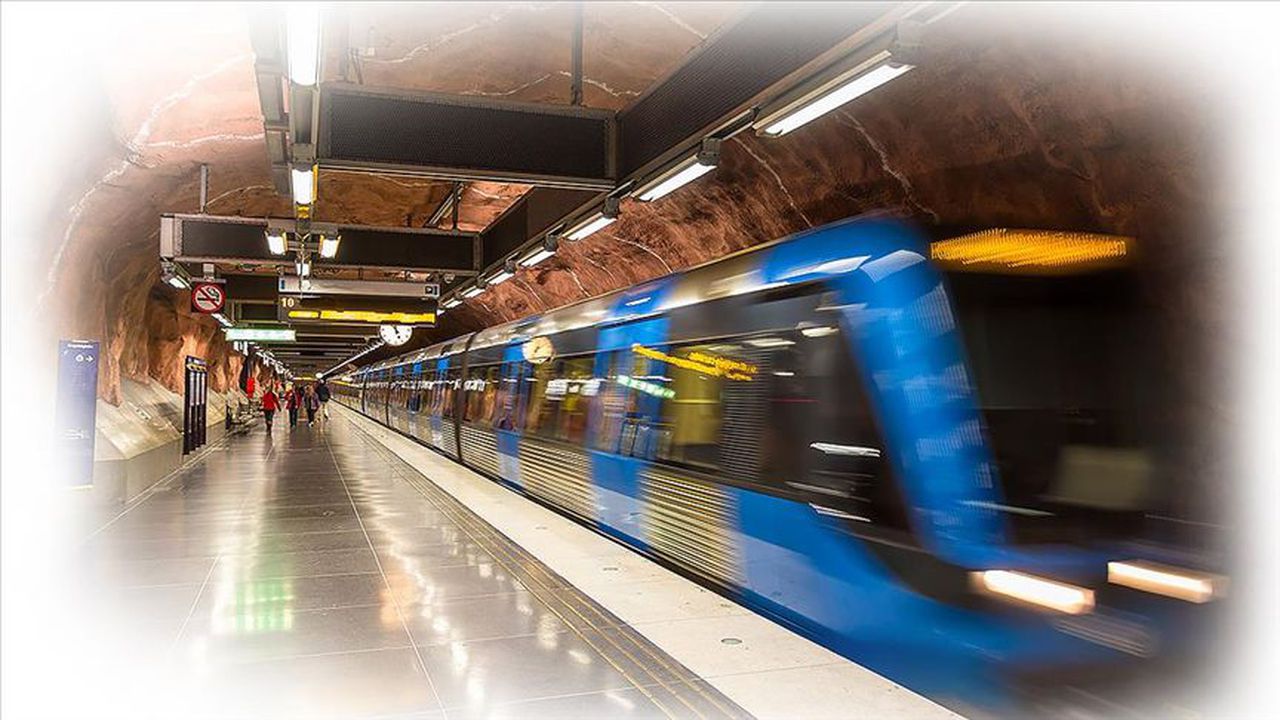 Yılbaşı için metro ve füniküler seferlerine düzenleme
