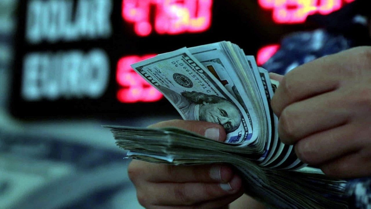 Piyasa Katılımcıları Anketi'nde yıl sonu dolar ve enflasyon tahmini