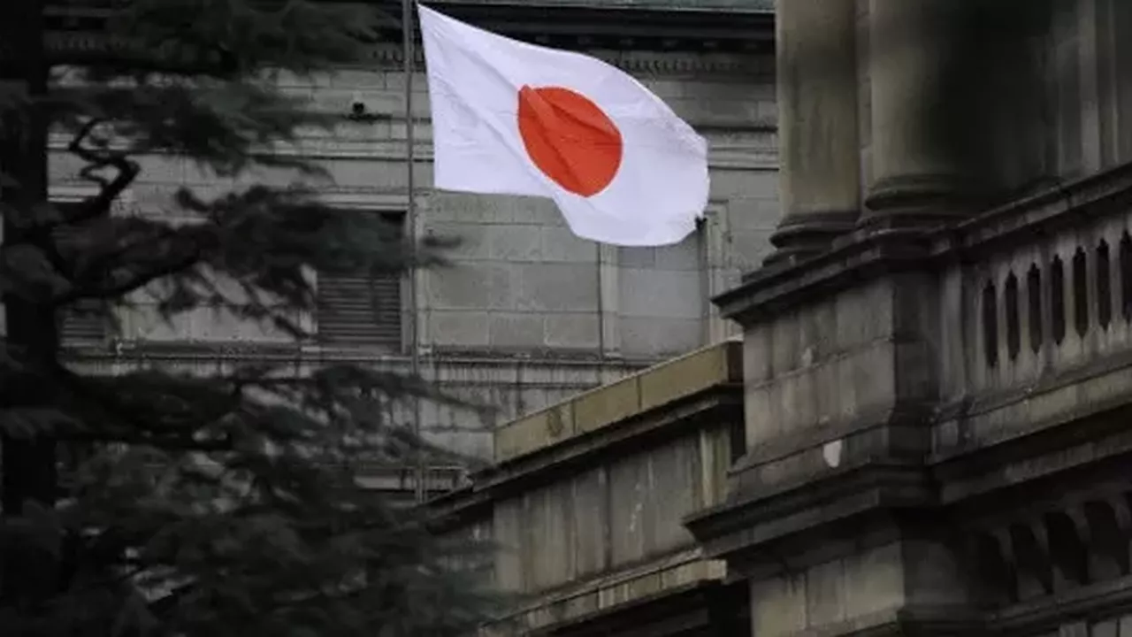 Japonya yeniden sınırlarını açtı