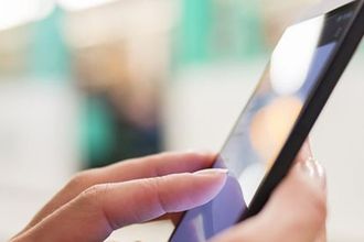 Akıllı telefon satışları yükselişe geçti