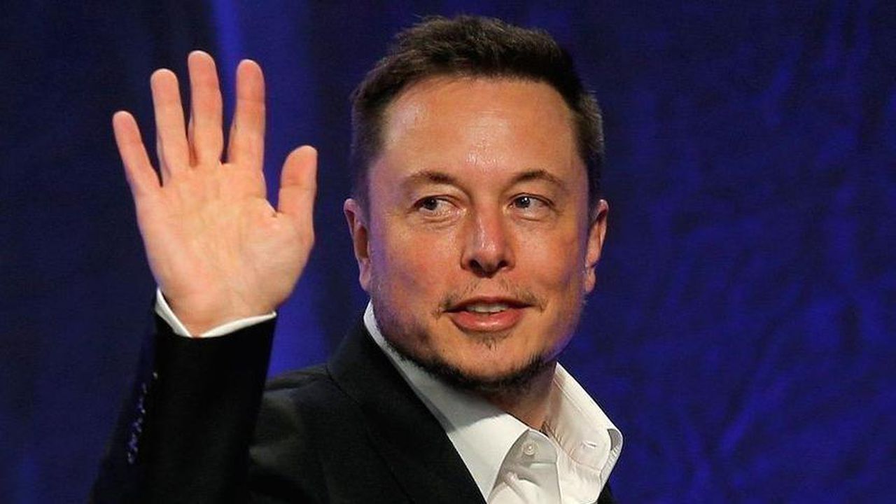 Musk'tan Ukrayna'ya bir uydu daha
