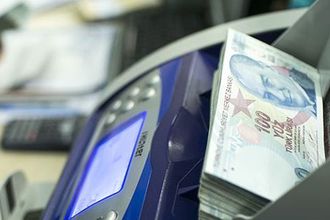 Bankacılık sektörünün kredi hacmi 15 trilyon TL oldu