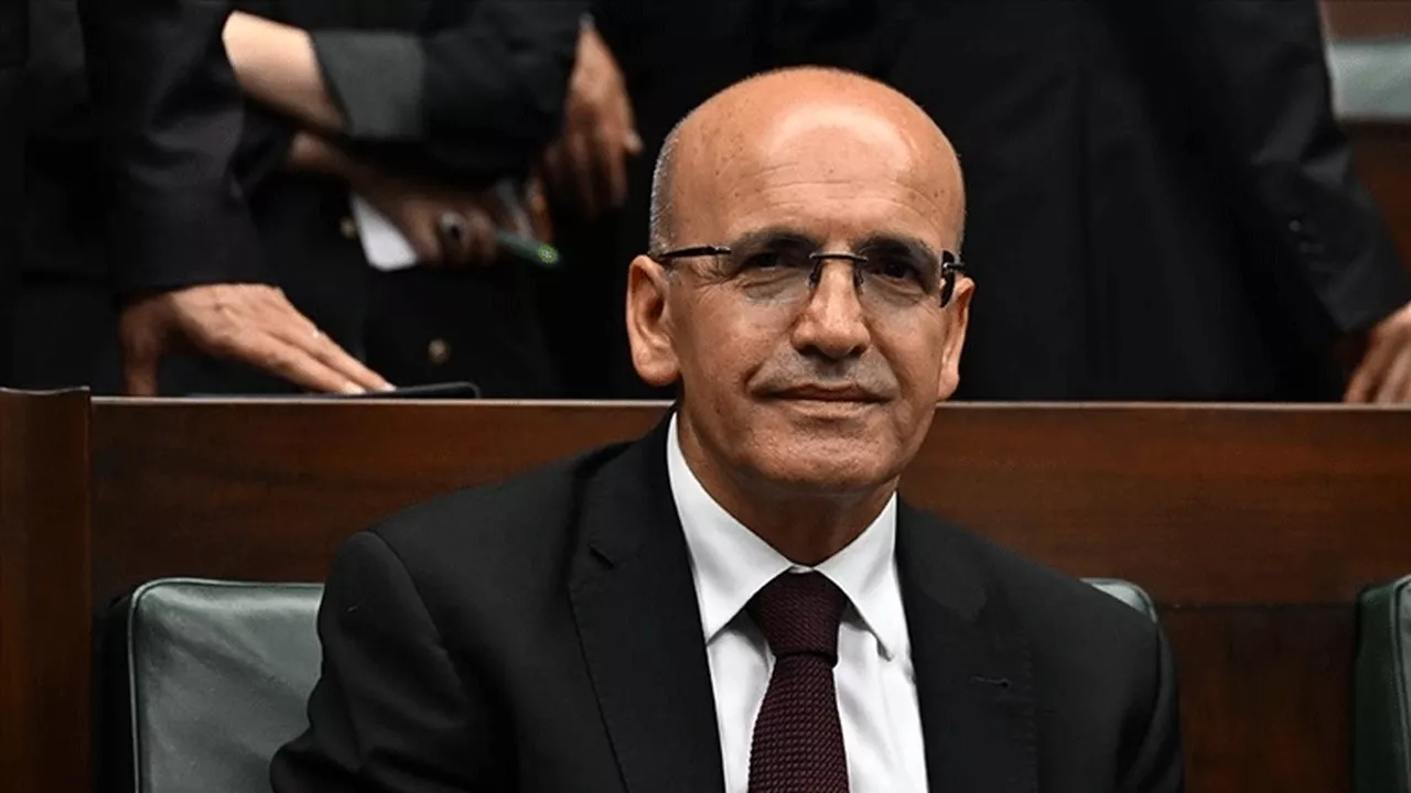 Bakan Şimşek: Türkiye 2023'te yüzde 4.4 büyüyecek