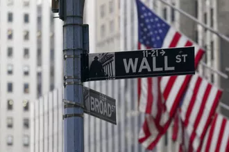 SEC'den 11 Wall Street şirketine 289 milyon dolar ceza