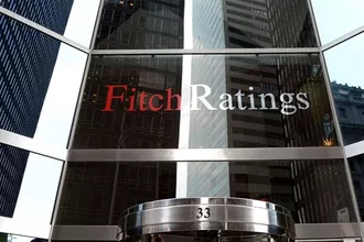 Fitch, küresel ekonomi büyüme tahminini düşürdü, Türkiye'nin yükseltti