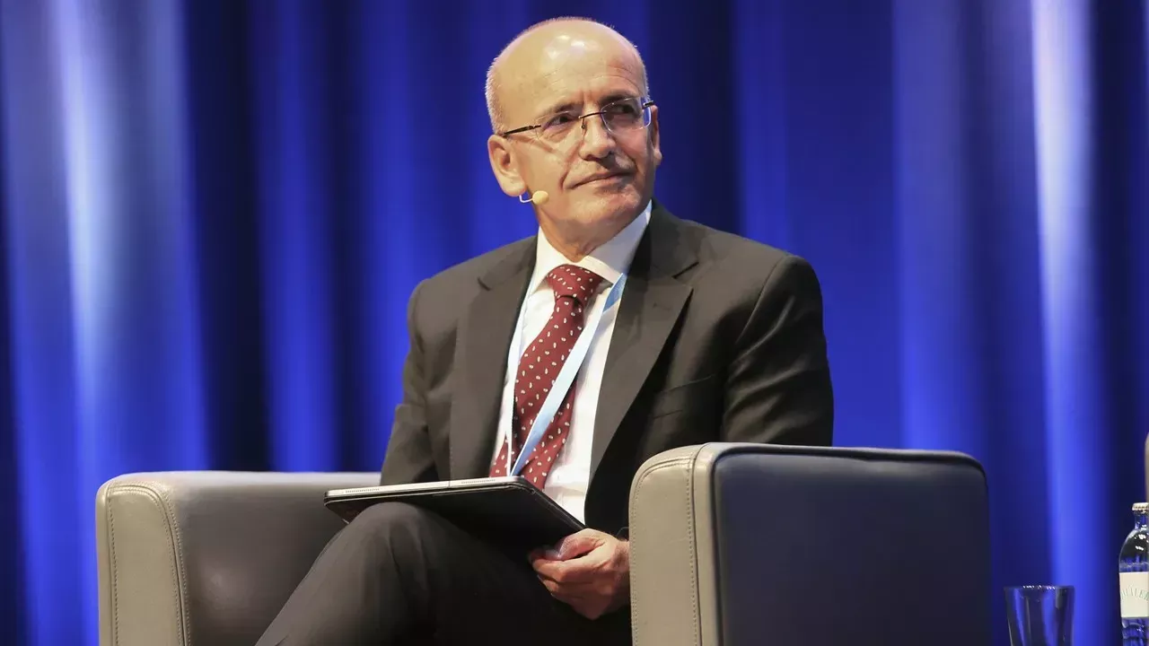Bakan Şimşek: (TCMB rezervleri) Yakında swap hariç pozitif rezerv noktasında olacağız