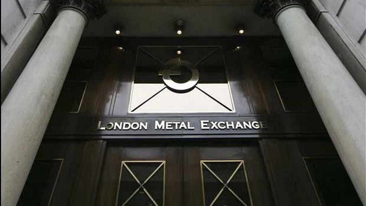 Londra'da nikel işlemleri durduruldu