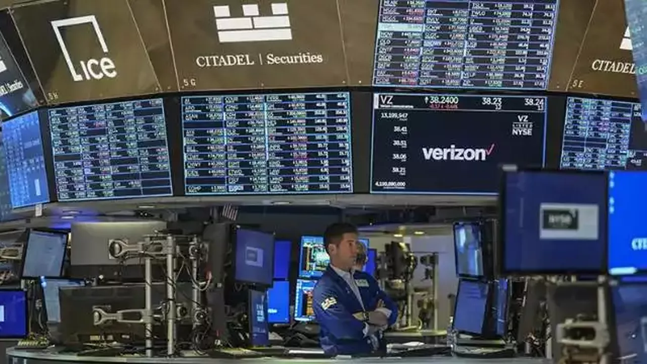 New York borsası düşüşle açıldı