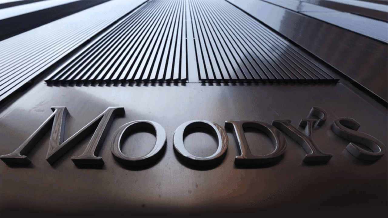 Moody's Türk bankaları için görünümü durağana çevirdi