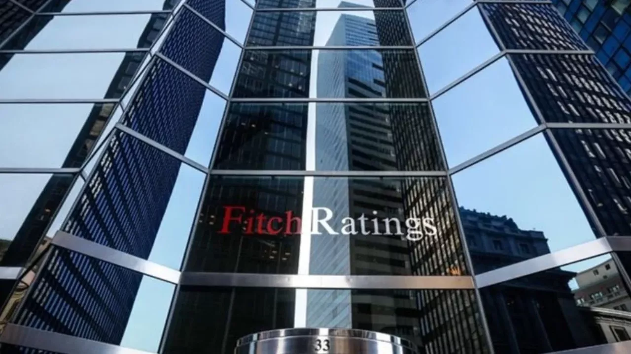 Fitch, ABD'nin kredi notunu negatif izlemeye aldı