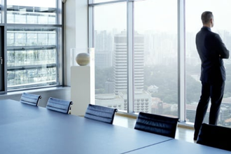 10 CEO'dan 8'i resesyon bekliyor, işten çıkarmalar gündemde