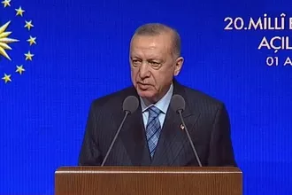 Erdoğan: Kadrolu öğretmen ile sözleşmeli öğretmen ayrımını ortadan kaldırıyoruz