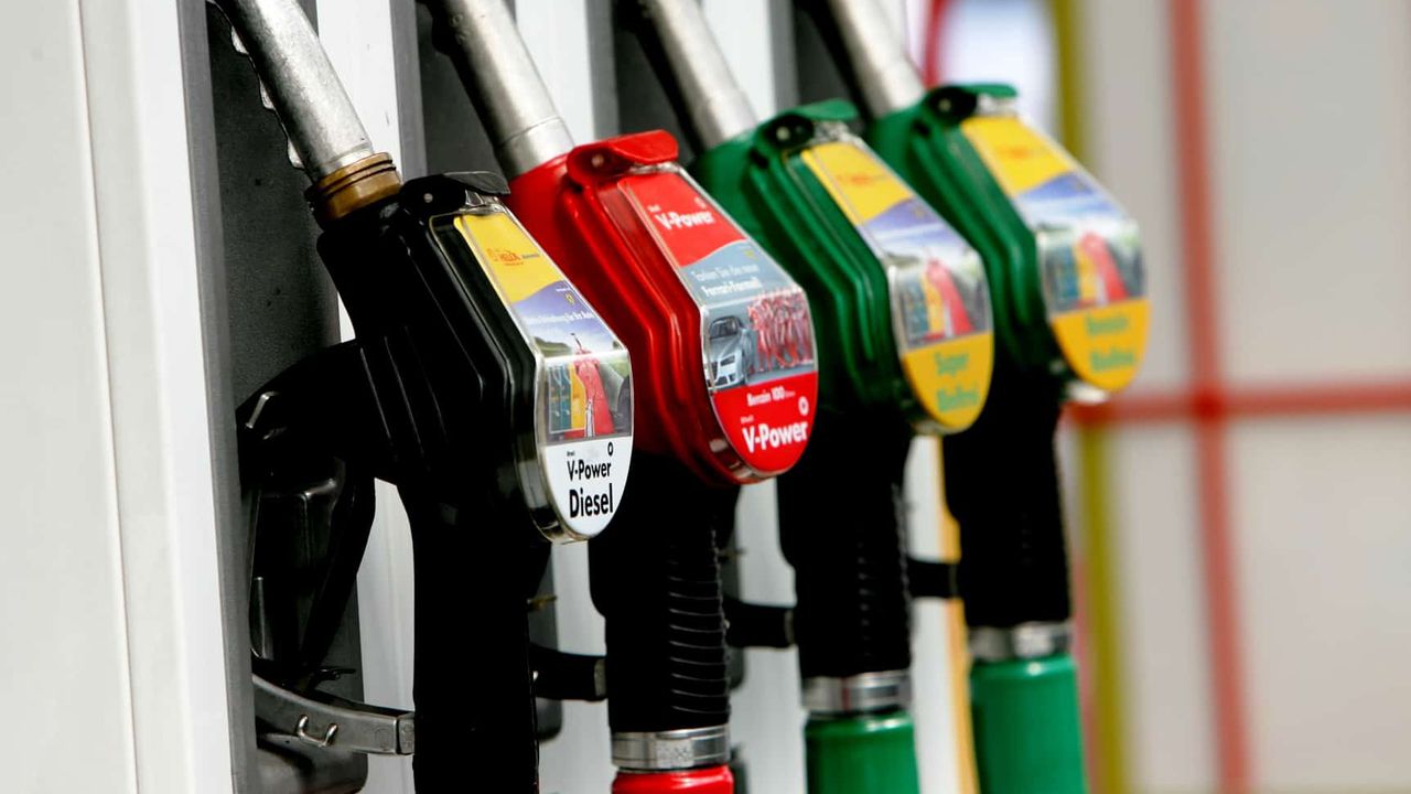 Benzin ve motorinde indirim! Fakat pompaya yansımayacak