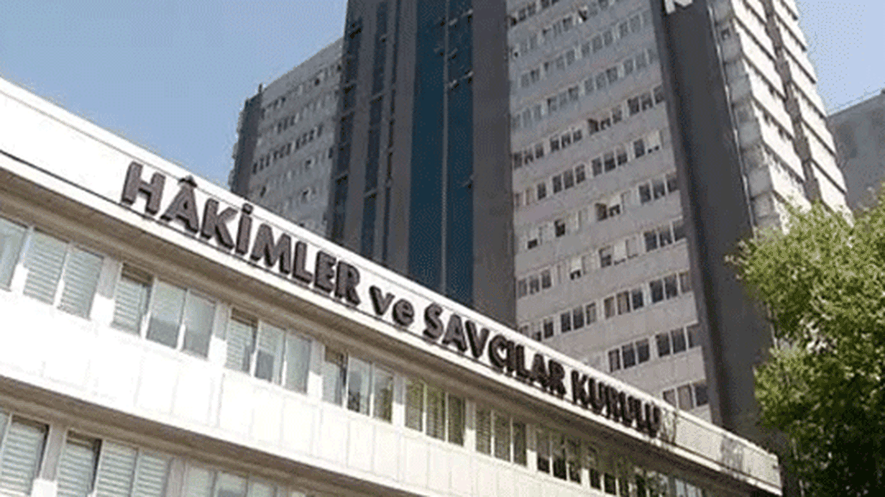 33 ilin başsavcısı değişti
