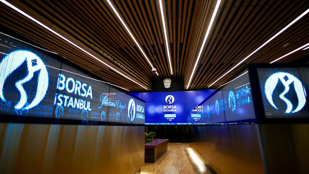 Borsa rekorla açıldı