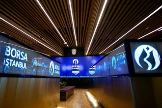 Borsa rekorla açıldı