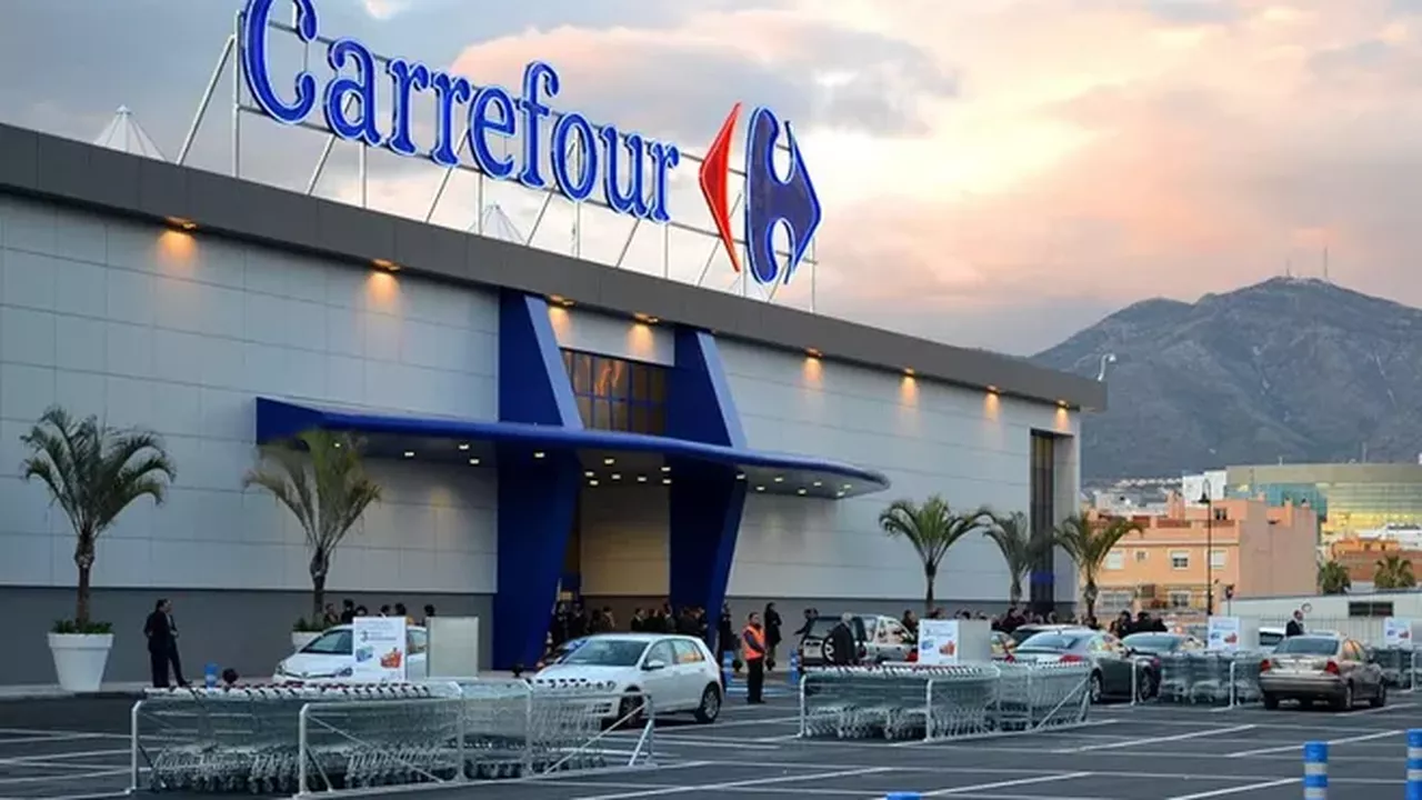 Carrefour bir ülkede daha fiyatları donduruyor