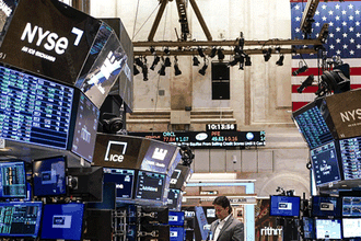 Bank of America Corp. S&P 500 tahminlerini aşağı çekti
