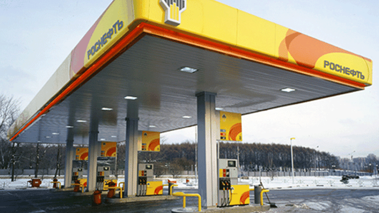 Rosneft'ten ilk yarıda 652 milyar ruble net kâr
