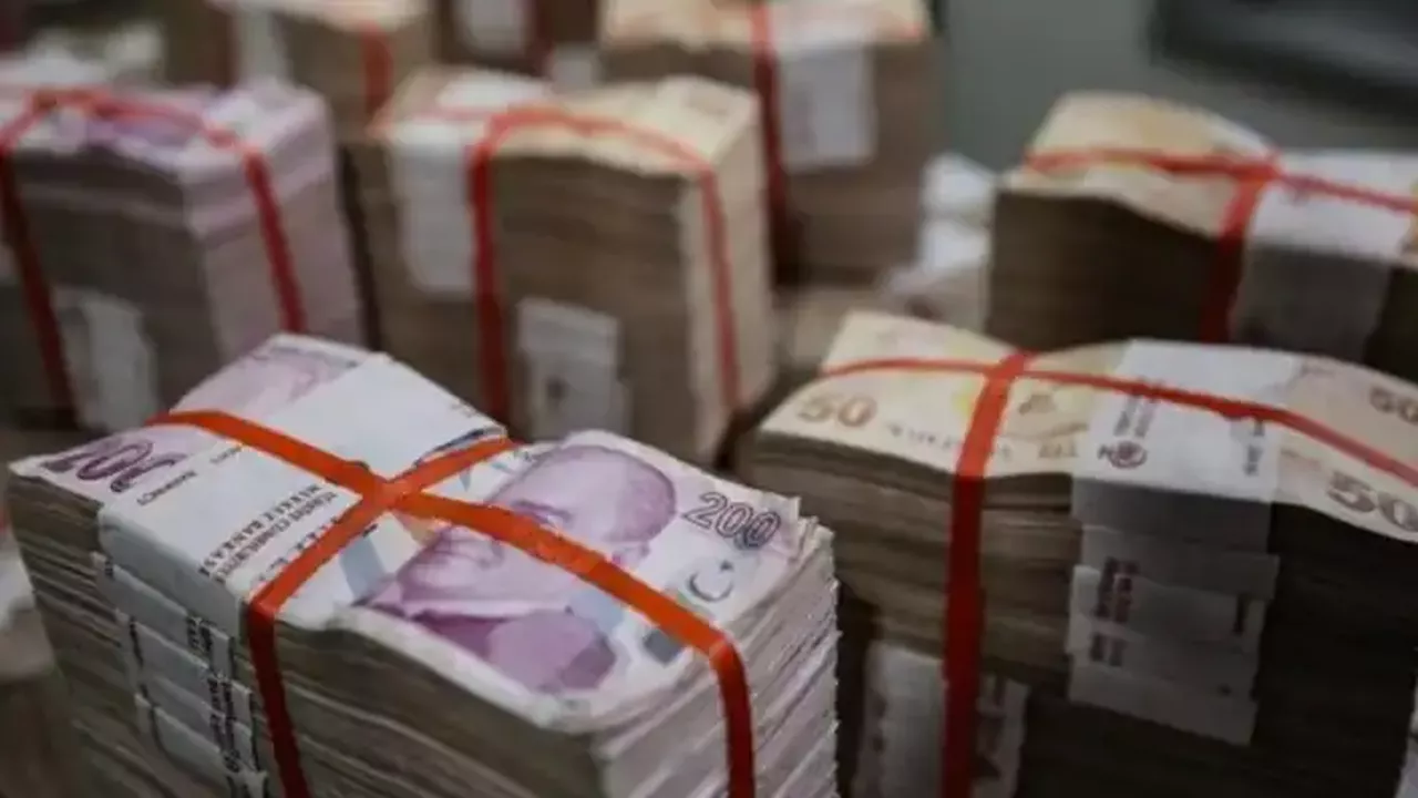 Kur şoku KKM’ye en az 300 milyar ek yük bindirdi